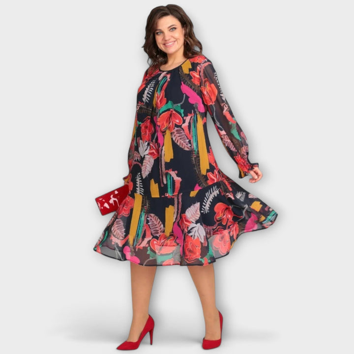 Caroline - elegantní šaty pro plné velikosti pro maximální pohodlí