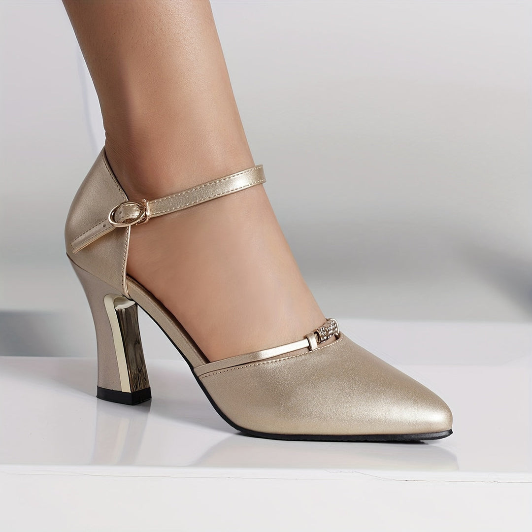 Ornella | Lesklé lodičky s elegantním páskem