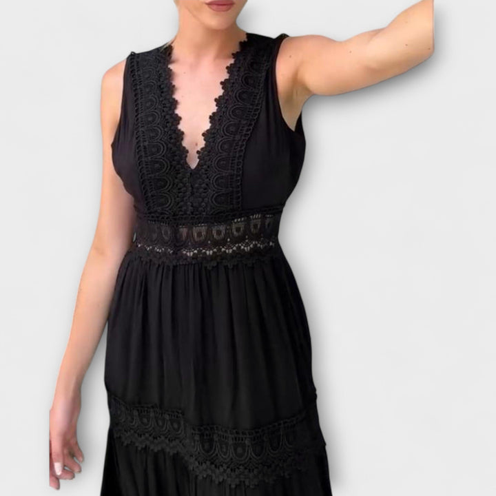 Aurélie - Elegantní krajková šaty s výstřihem do V